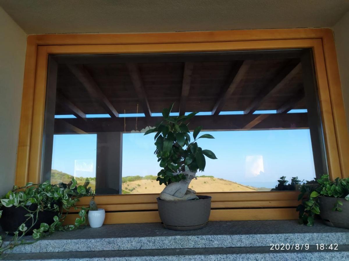 Azienda Agrituristica La Janna Di La Faj Budoni Exterior foto