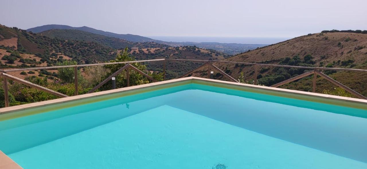 Azienda Agrituristica La Janna Di La Faj Budoni Exterior foto