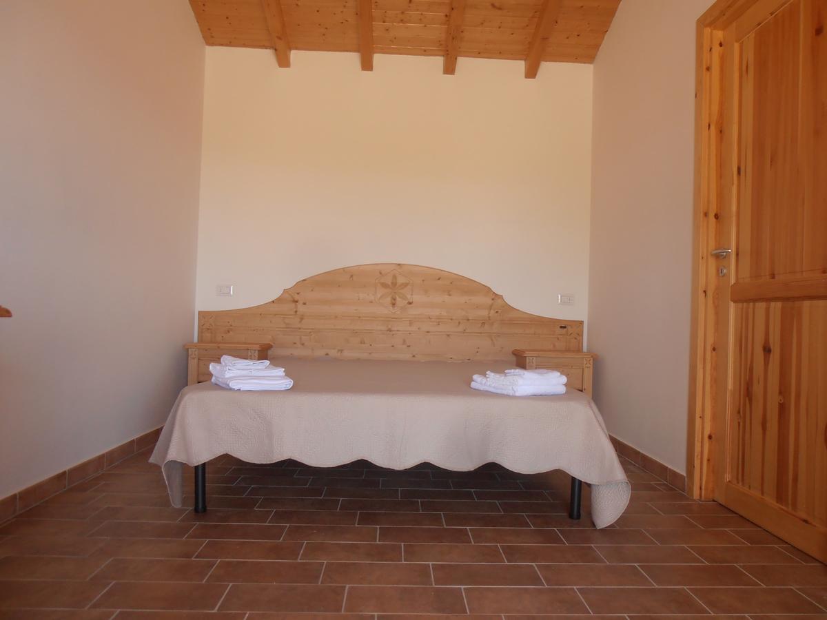 Azienda Agrituristica La Janna Di La Faj Budoni Exterior foto