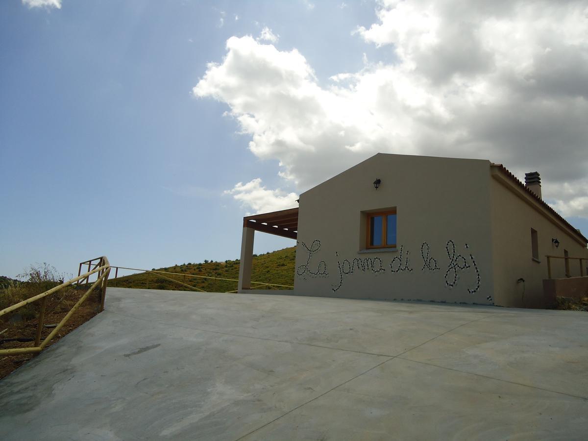 Azienda Agrituristica La Janna Di La Faj Budoni Exterior foto