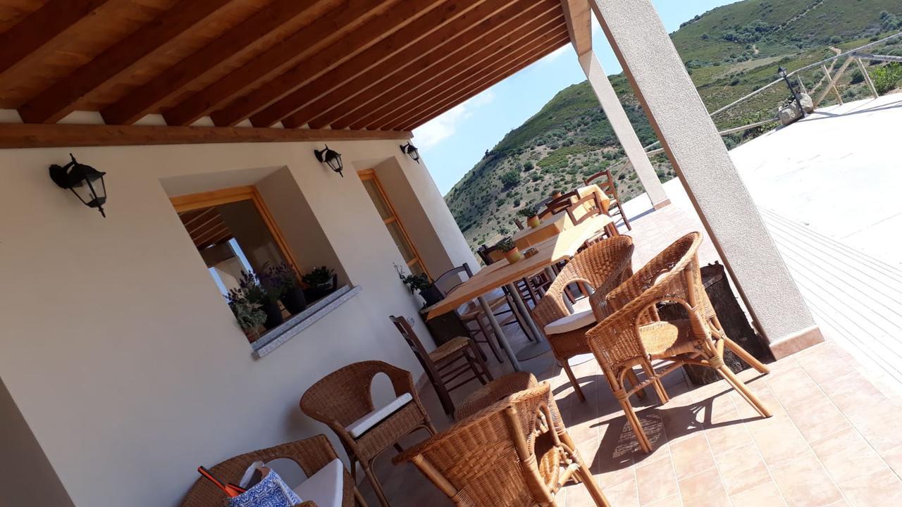 Azienda Agrituristica La Janna Di La Faj Budoni Exterior foto