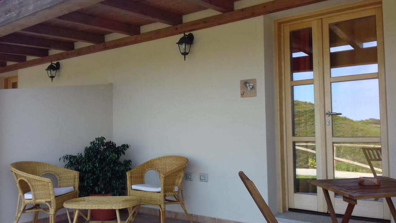 Azienda Agrituristica La Janna Di La Faj Budoni Exterior foto