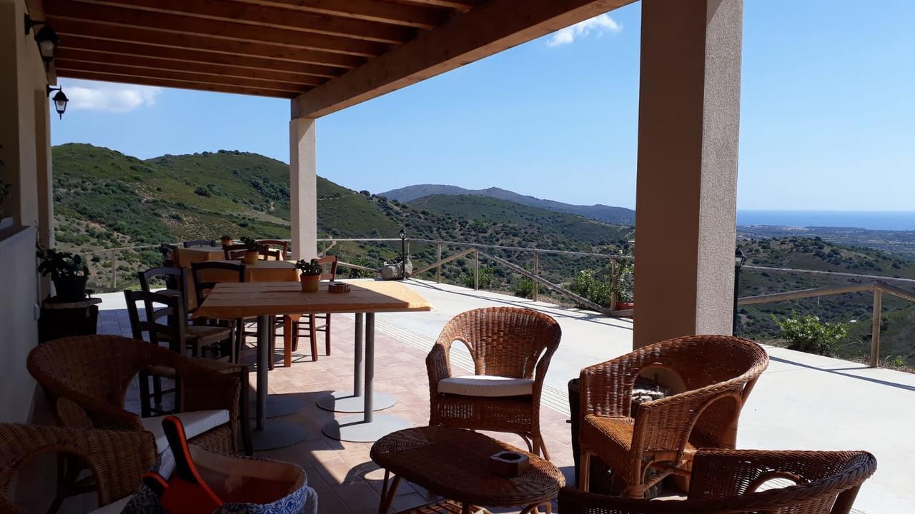 Azienda Agrituristica La Janna Di La Faj Budoni Exterior foto