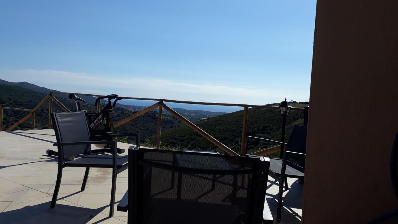 Azienda Agrituristica La Janna Di La Faj Budoni Exterior foto