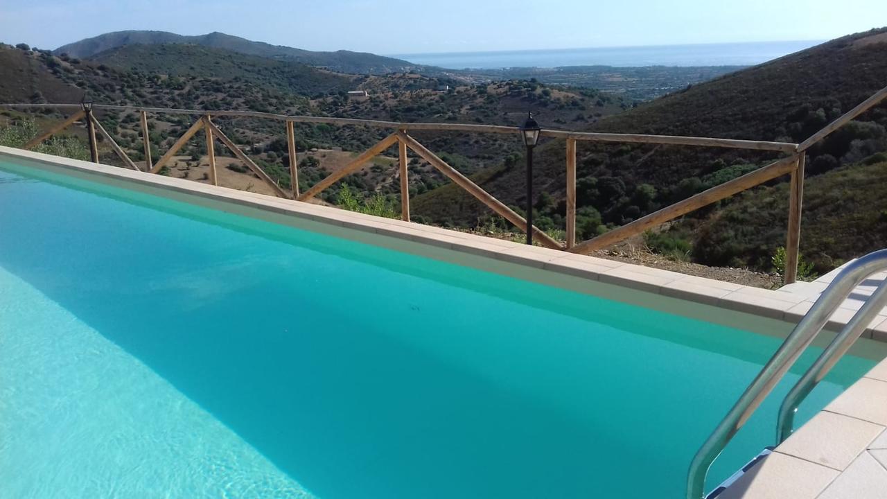 Azienda Agrituristica La Janna Di La Faj Budoni Exterior foto