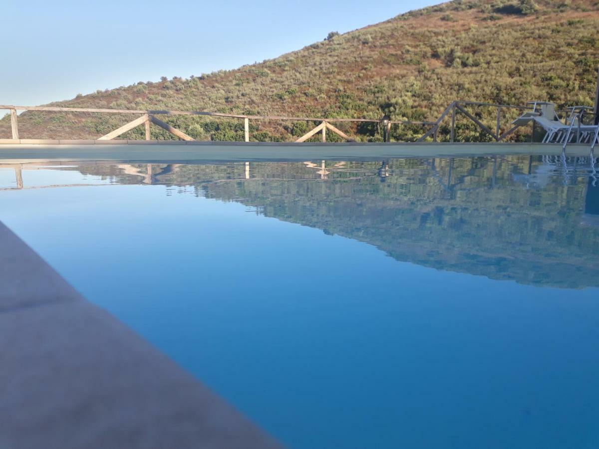 Azienda Agrituristica La Janna Di La Faj Budoni Exterior foto